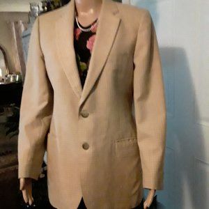 Vintage "Guy Laroche".  N.Y. /Paris.  Mens jacket. Nice ! 40